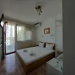 Pensiune Kera 4*