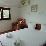 Kera Pensiune Sozopol