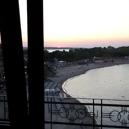 Πανσιόν Kera