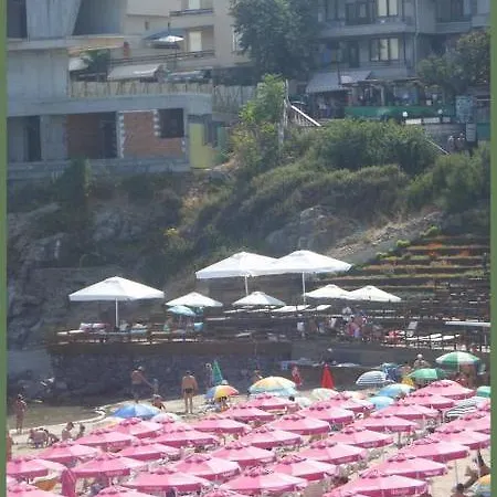 Πανσιόν Kera 2*