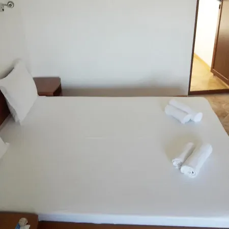 Πανσιόν Kera