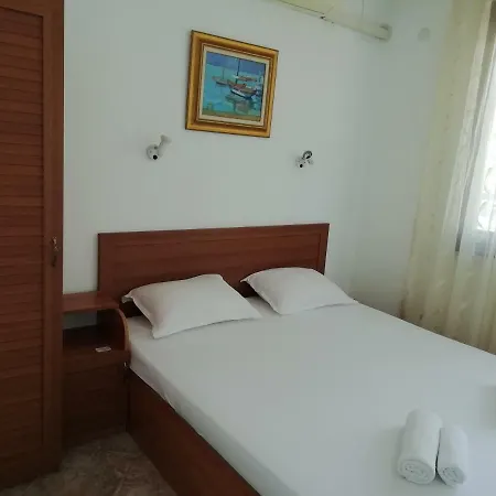 Πανσιόν Kera Σωζόπολη