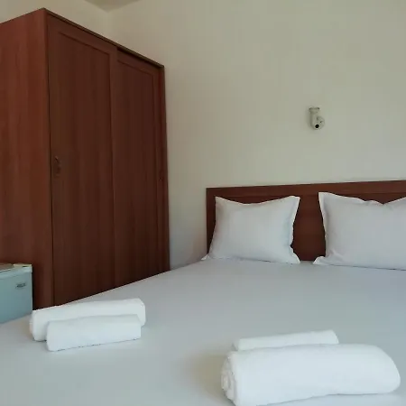 Kera 4*